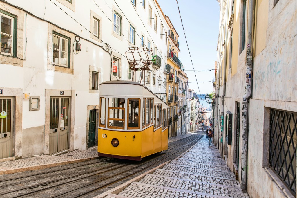 Lisbon Essentials: 1 Day Express Itinerary